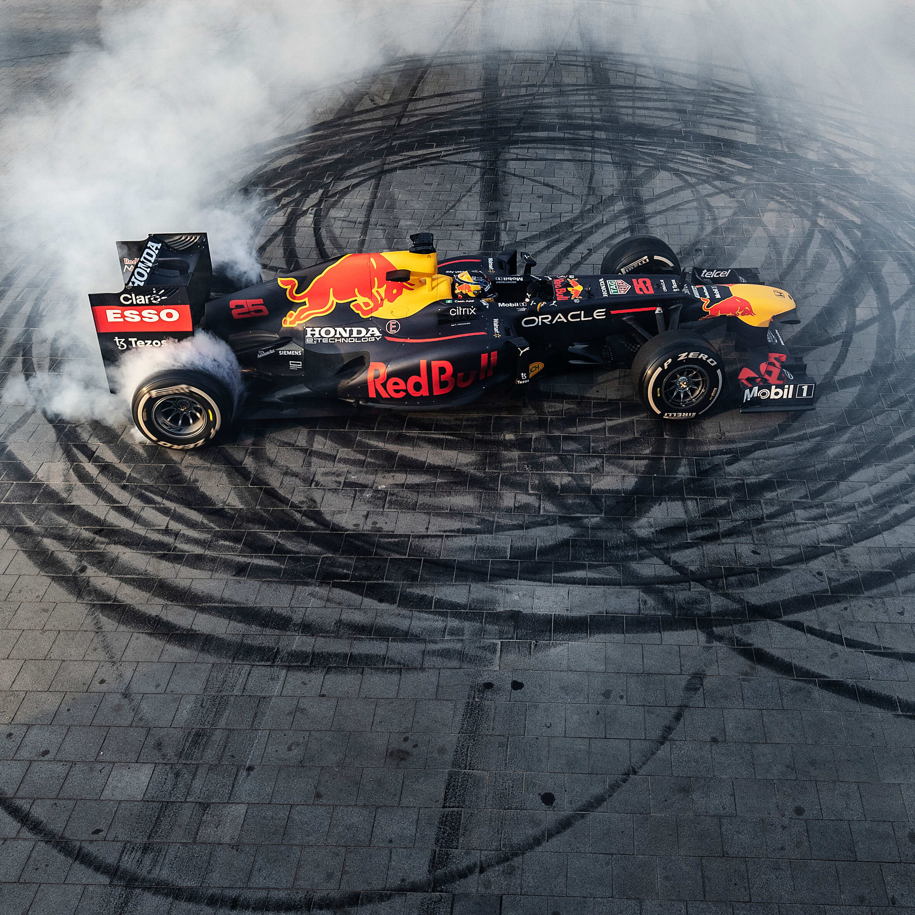 Red Bull Showrun Brings Showstopping RB7 Formula 1 Exhibition To