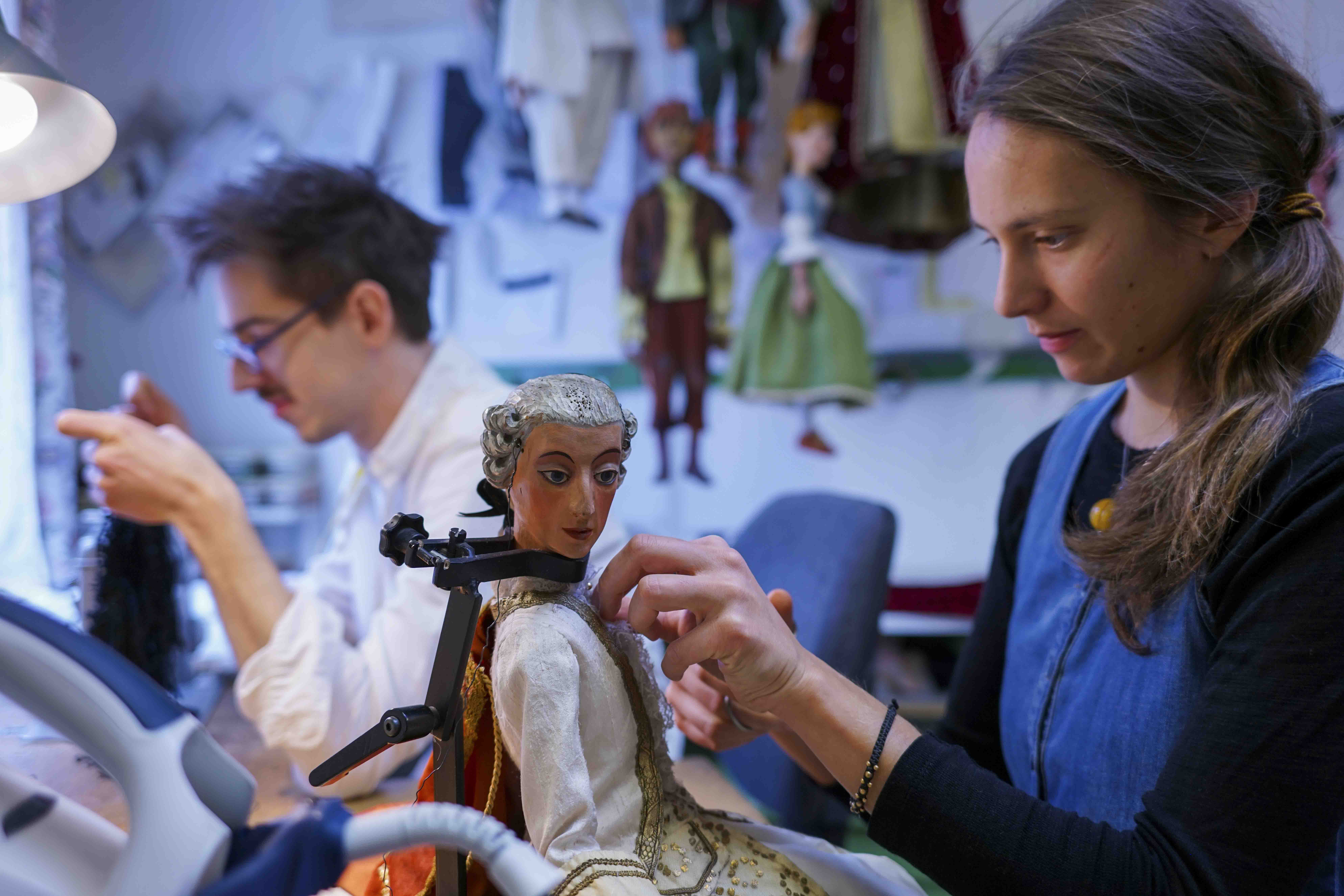 Das Feuer weitergeben - unsere Winterbräuche