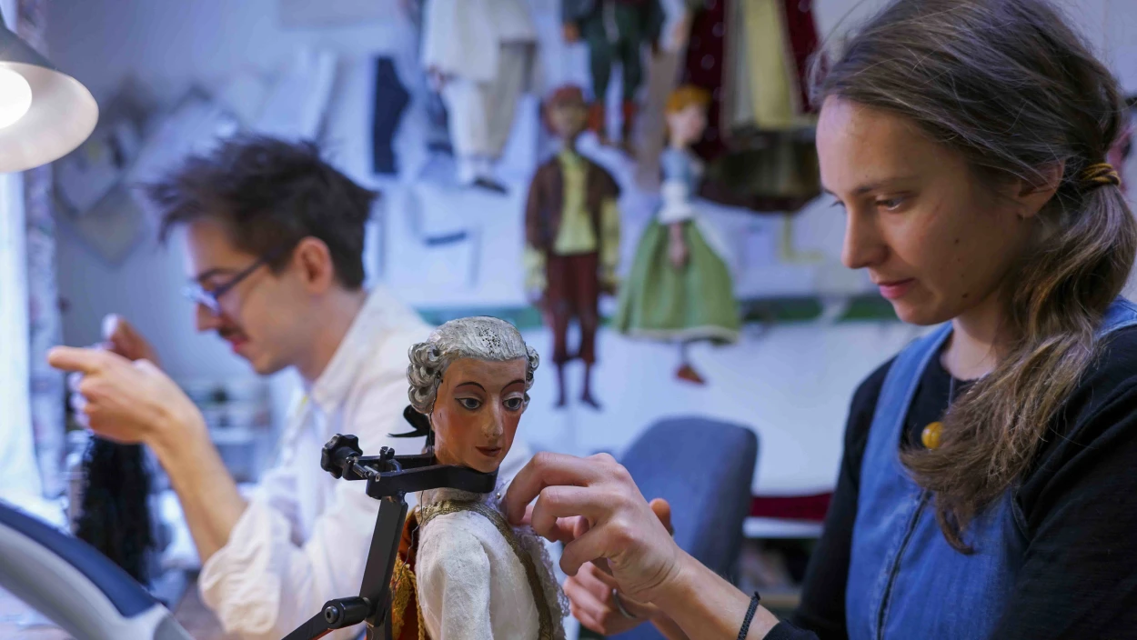 Das Feuer weitergeben - unsere Winterbräuche (2/2)