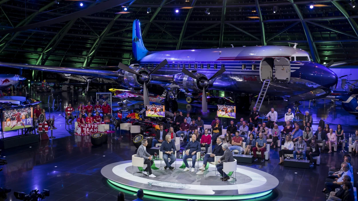 Sport und Talk aus dem Hangar-7