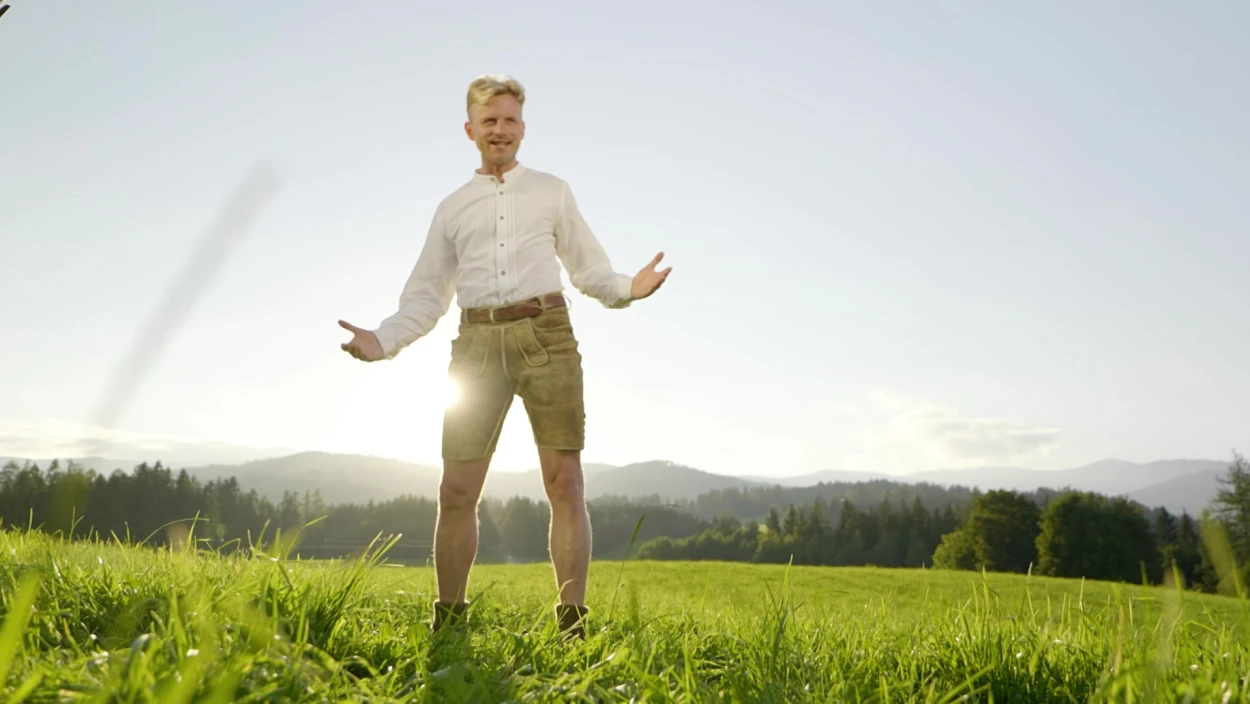Titelsong: "Heimat Sterne"