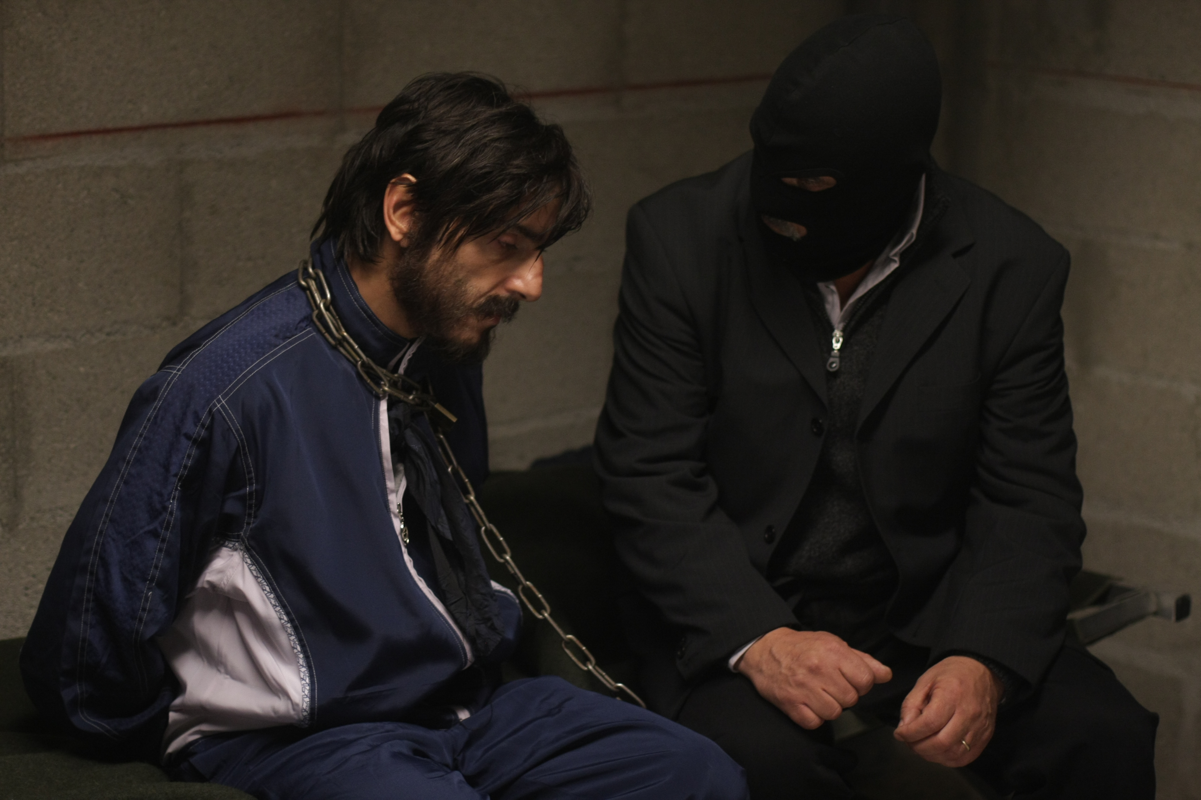 Заложник брюс уиллис. Заложники страха книга. Заложник эмоций. Заложник страхов. Заложник страхов.