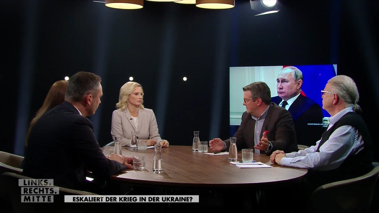 Links. Rechts. Mitte - Duell der Meinungsmacher