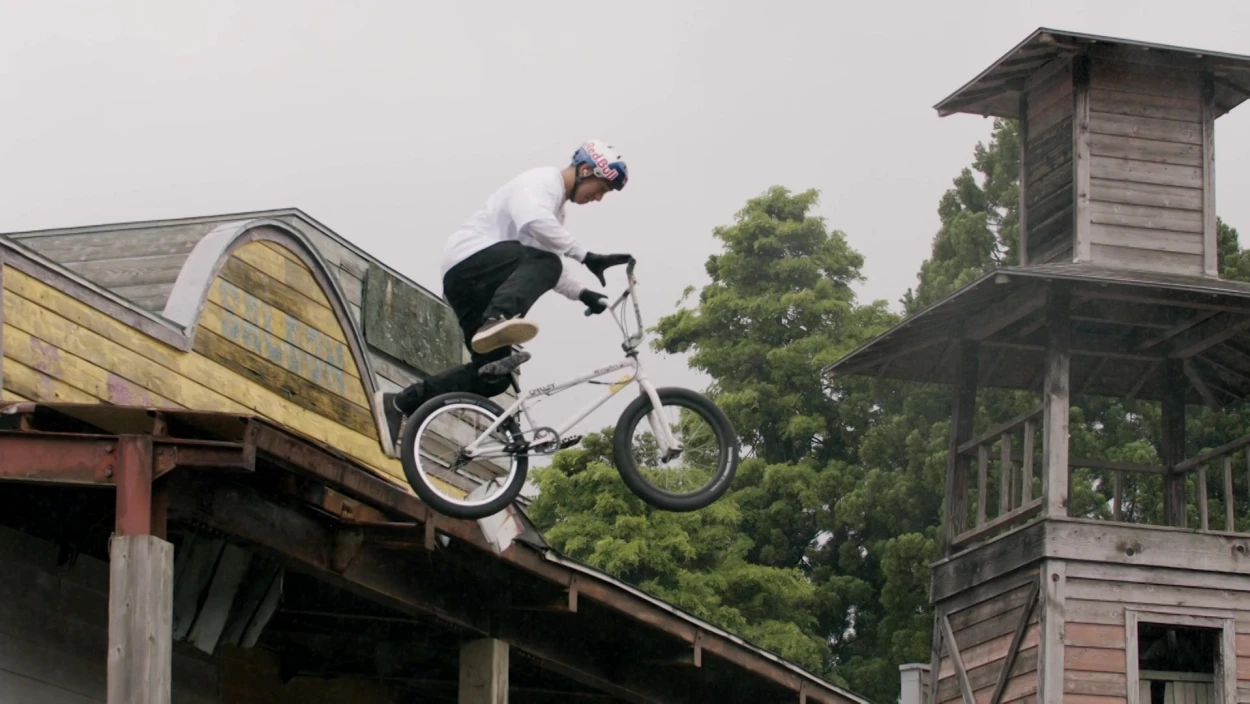 Rim Nakamura: Ghost Town - ein "Lost Place" als BMX-Paradies