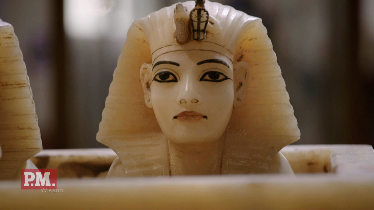 War Tutanchamuns Grabkammer für eine Frau bestimmt?