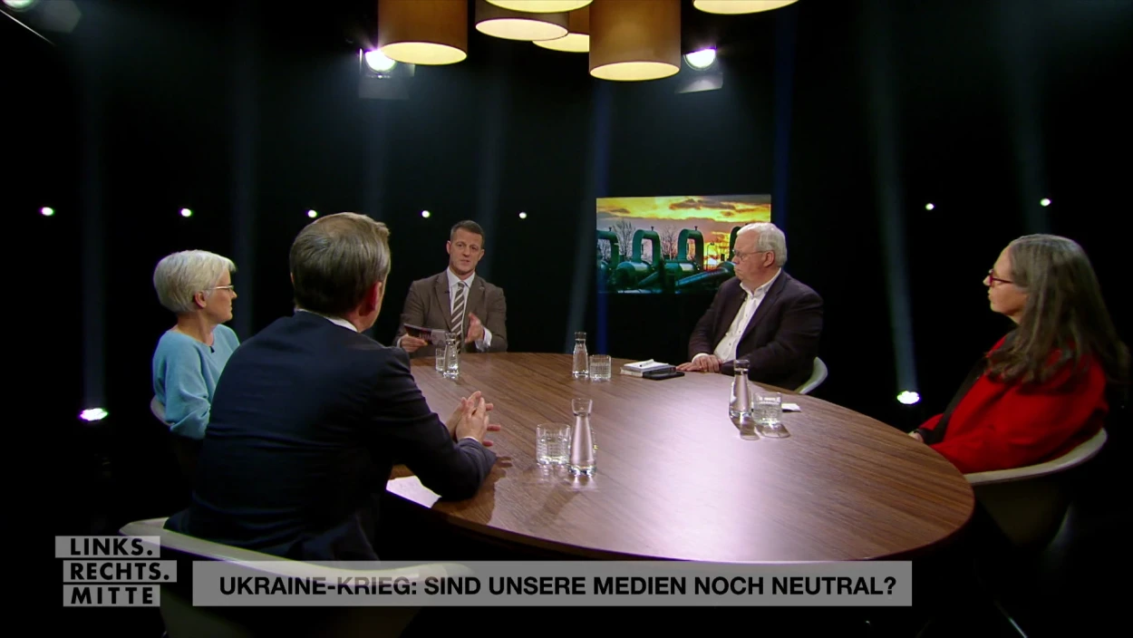 Links. Rechts. Mitte - Duell der Meinungsmacher