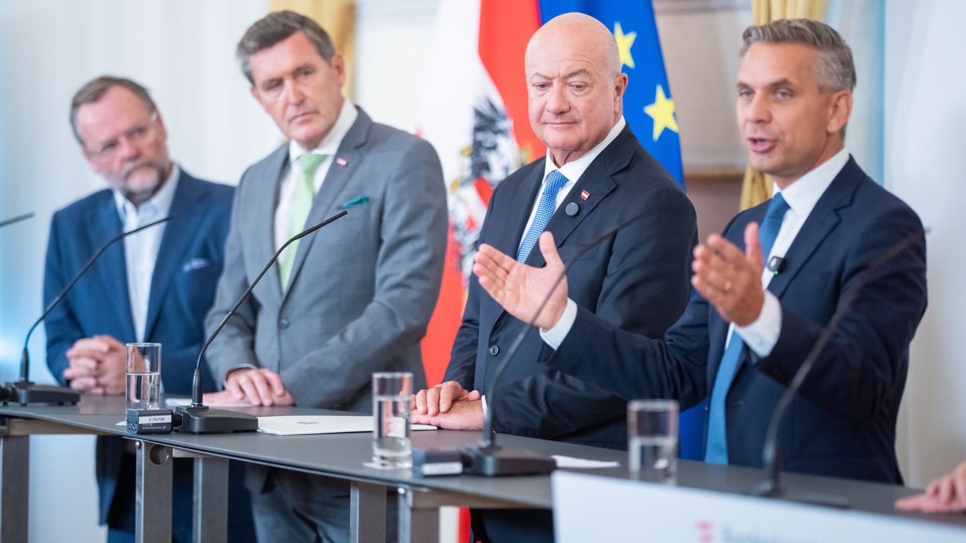 Mehr Geld für heimische Firmen | Servus Nachrichten