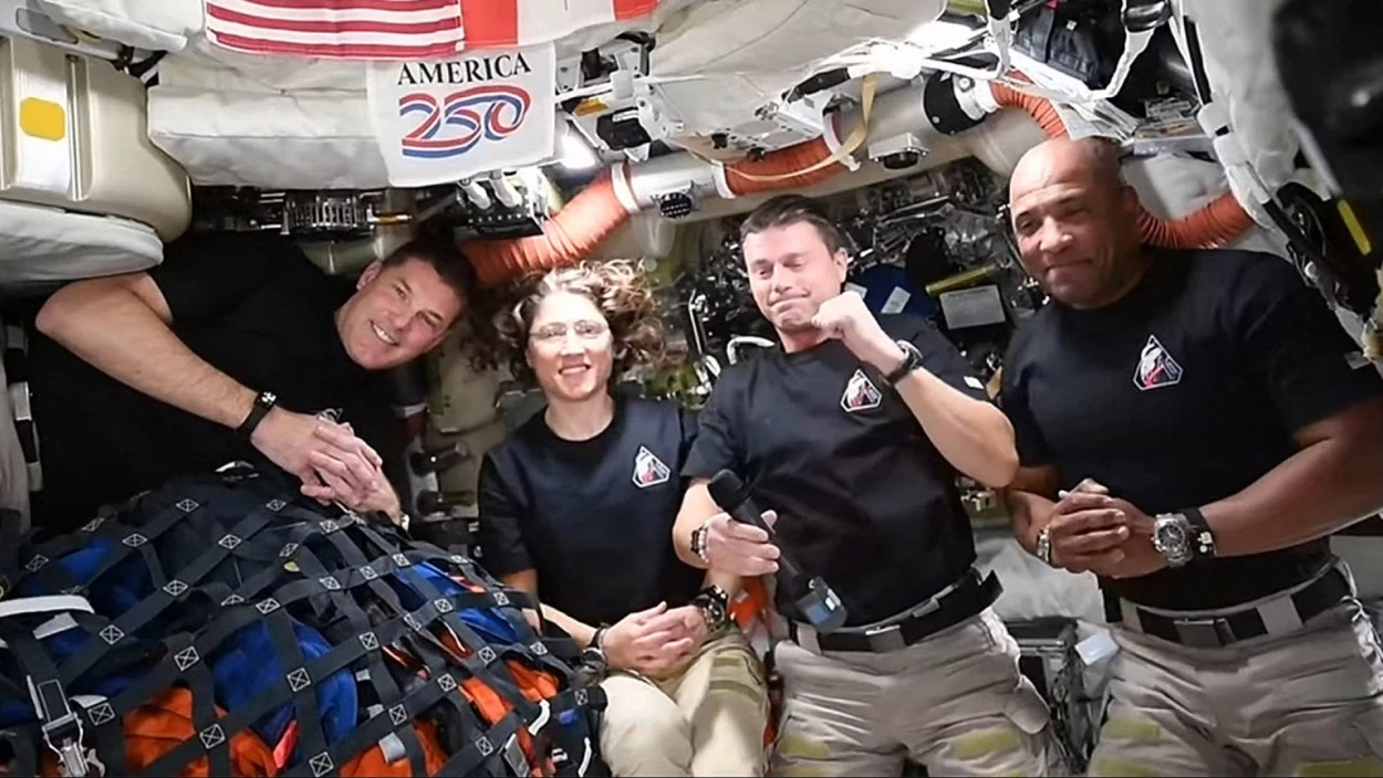 Mondmission: Crew schreibt Geschichte