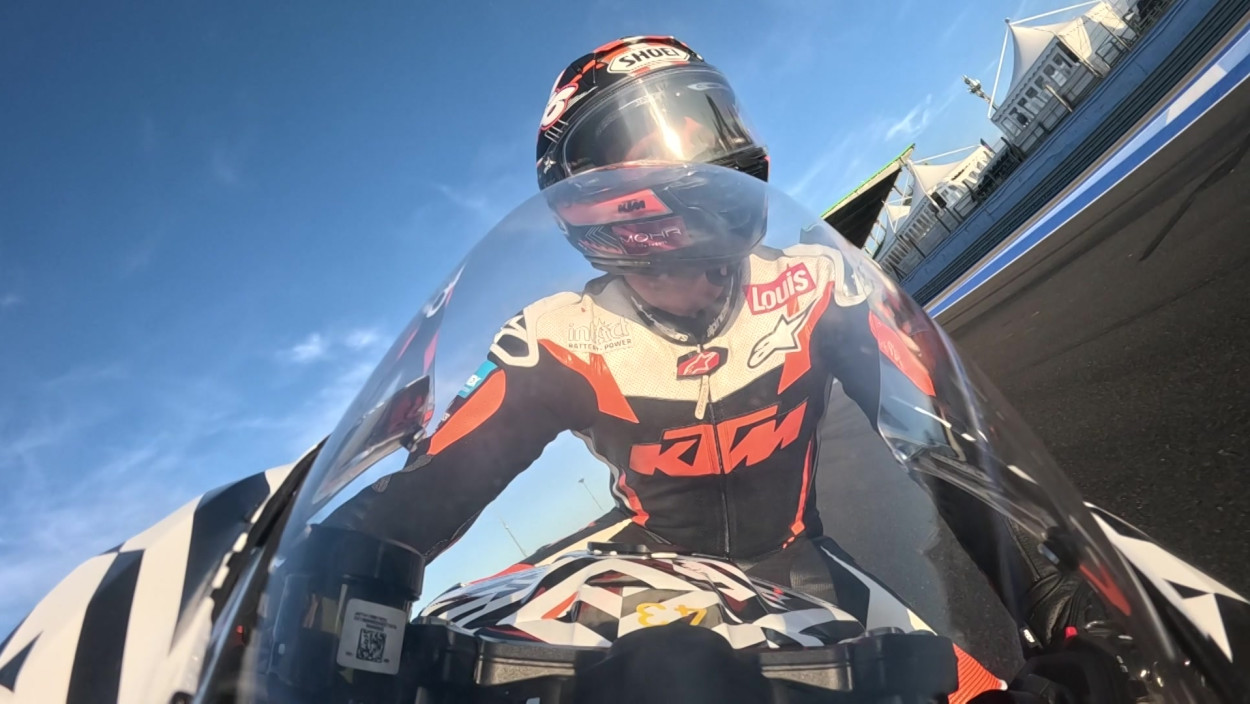 Tracklap: Onboard mit Alex Hofmann in Misano