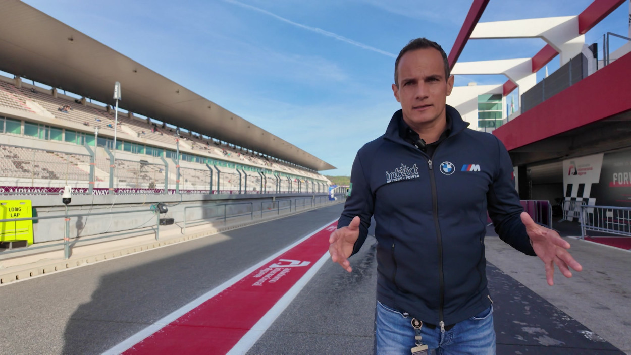Unterwegs mit Alex Hofmann: So arbeitet ein MotoGP-Experte