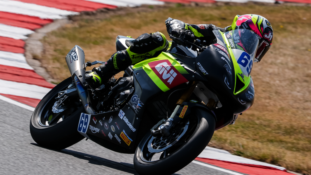 Donington: SSP Rennen 2