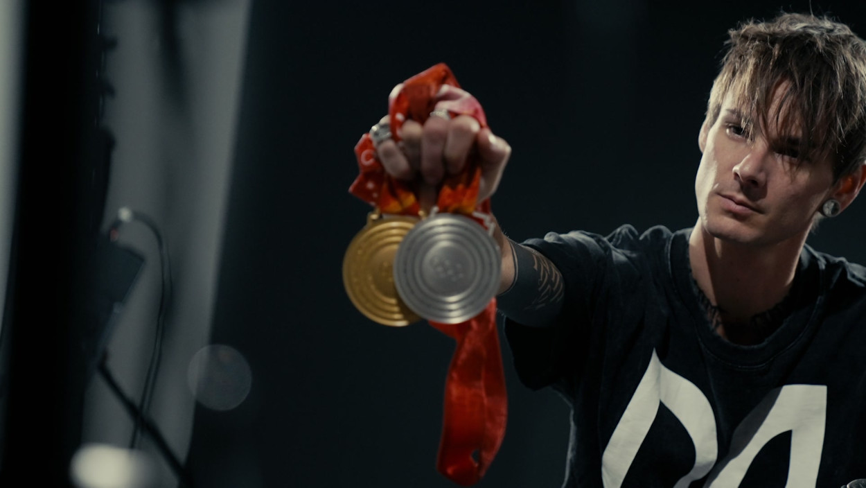 Star-Profil: So tickt Manuel Fettner