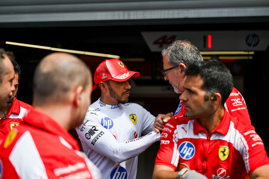 Verschweigt Ferrari Hamilton absichtlich Strafen?