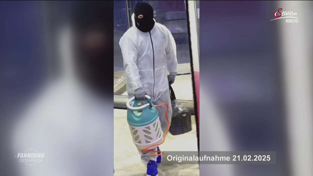 Bankomatsprenger mit Gasflasche in Oberösterreich gesucht