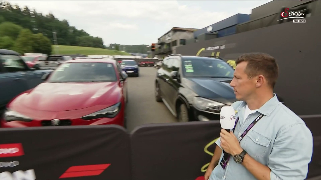  Am Parkplatz der F1-Stars!