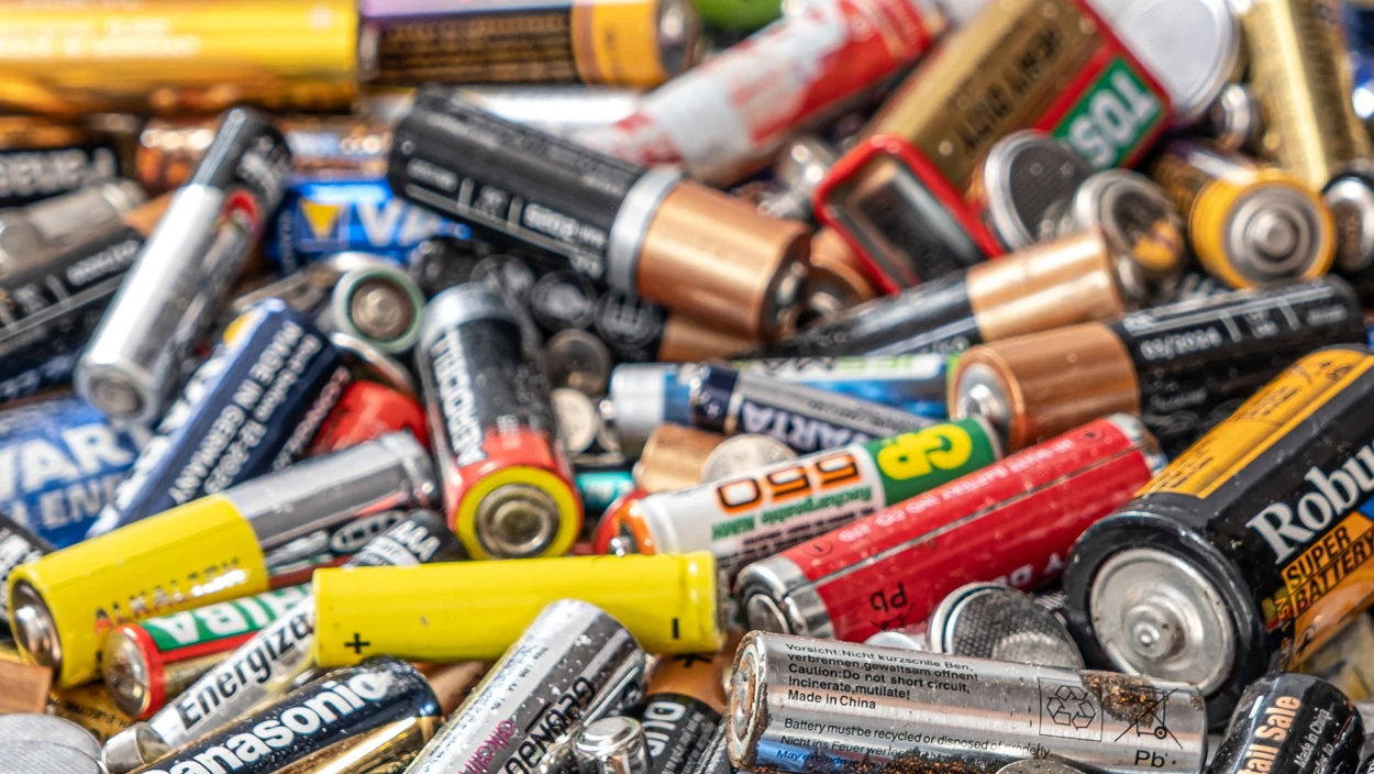 Brandgefahr durch Akkus: Kellerabteil in Kärnten brennt wegen defekter Lithium-Zellen