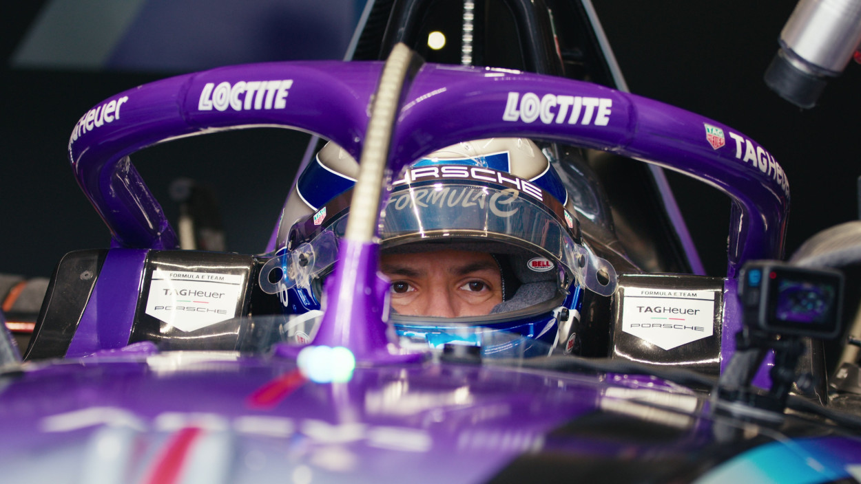 Fußball-Star im Formel-E-Cockpit: Sergio Agüero x Porsche