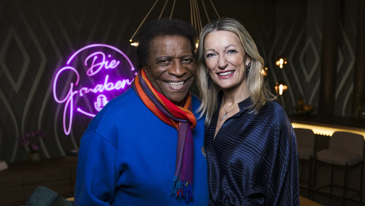 Mit Monika Gruber und Schlagerstar Roberto Blanco