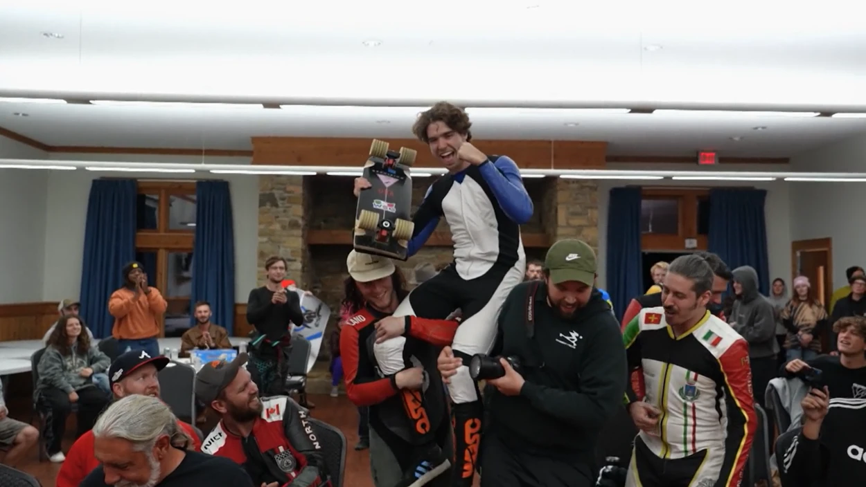 Downhill-Skateboard-WM