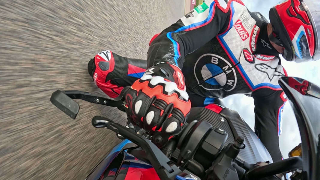 Tracklap: Onboard mit Alex Hofmann am Sachsenring