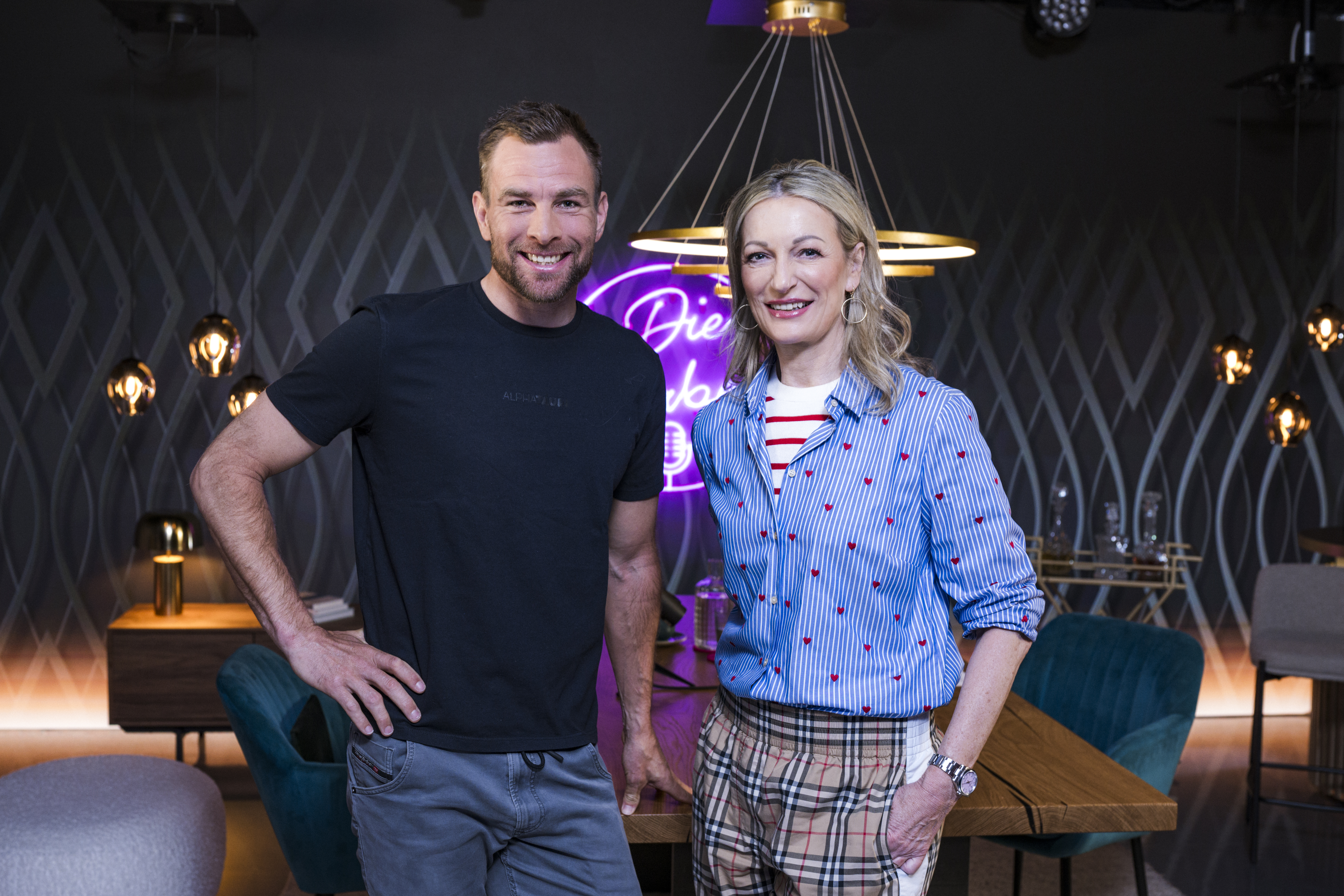 Mit Monika Gruber und Snowboard-Star Benjamin Karl