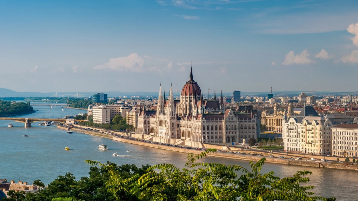 Machtwechsel in Ungarn: Opposition um Péter Magyar holt Zweidrittel-Mehrheit