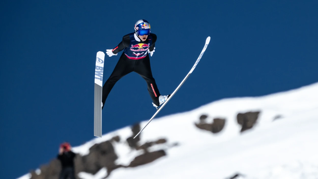 291 Meter! Skispringer Ryoyu Kobayashi fliegt zum Weltrekord