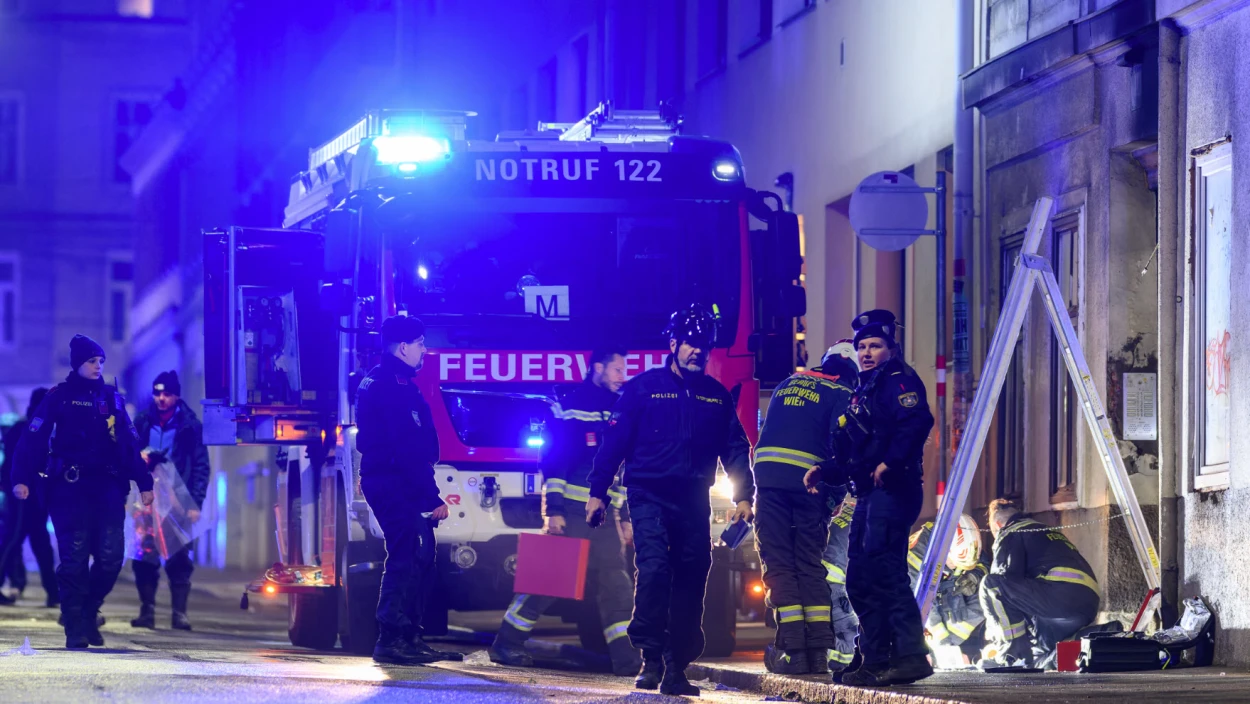 Toter bei Wohnhausbrand: Polizei vermutet Brandstiftung 