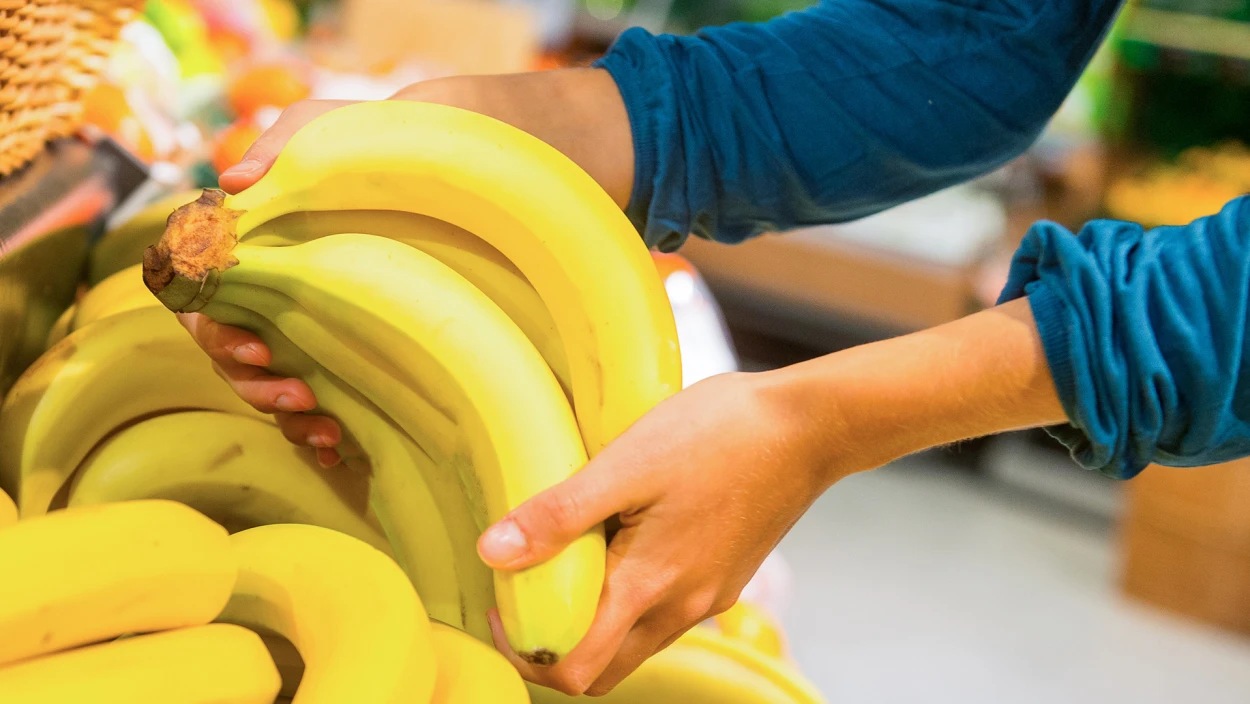 Foodwatch schlägt Alarm: Verbotene Pestizide in importierten Lebensmitteln