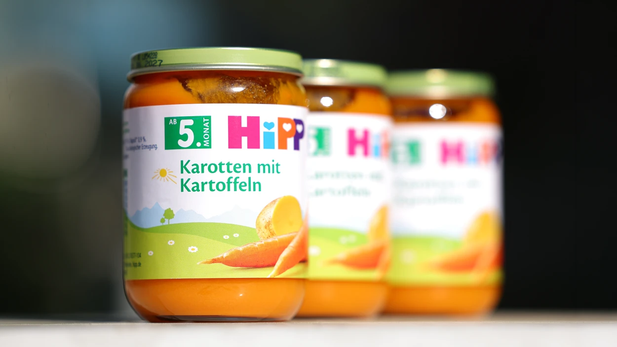 Gift-Drohung gegen Hipp: Zwei-Millionen-Forderung und spät gelesene Mail