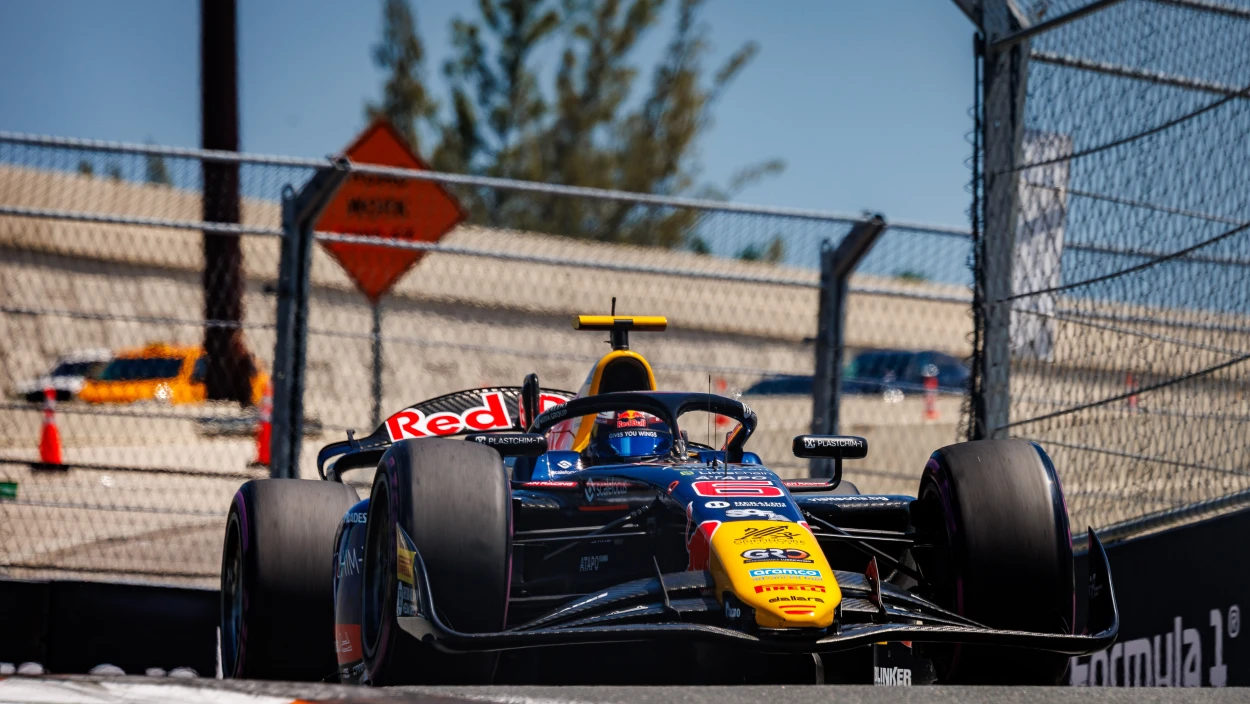 Grand Prix von Miami - Highlights Sprintrennen| Formel 2 - Stop 2