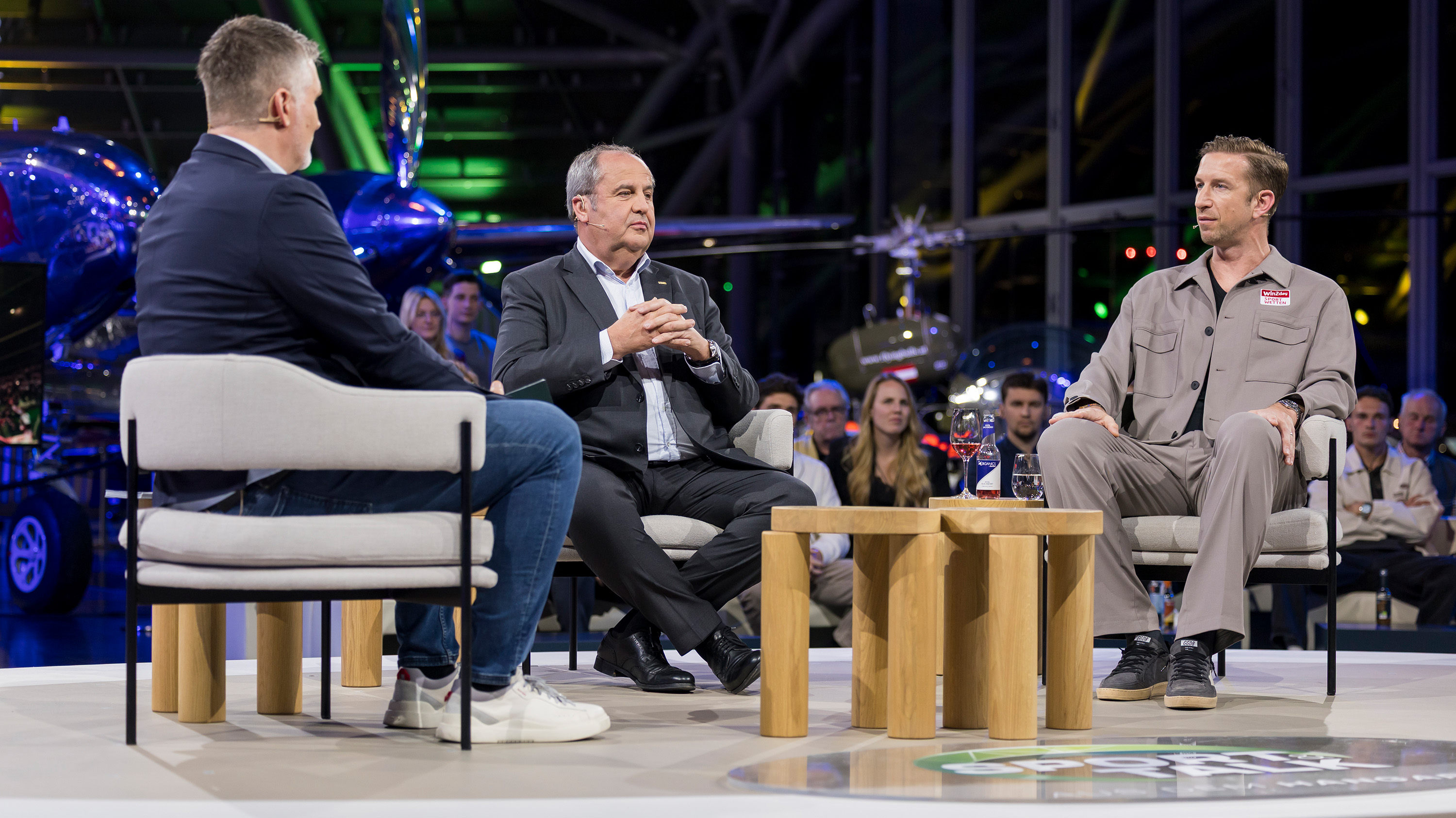 27. April - Der Sporttalk am Montag: Debatte um den VAR