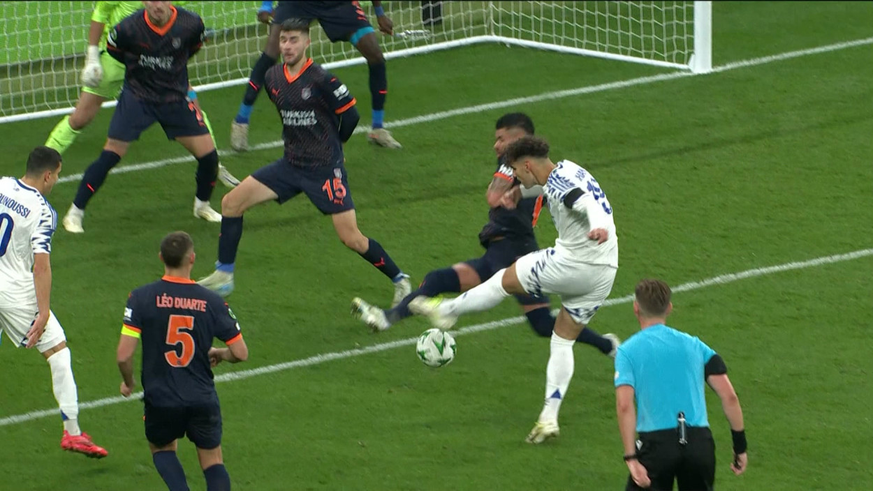 Highlights: FC Kopenhagen vs. Istanbul Basaksehir FK | UEFA Conference League, Runde 3