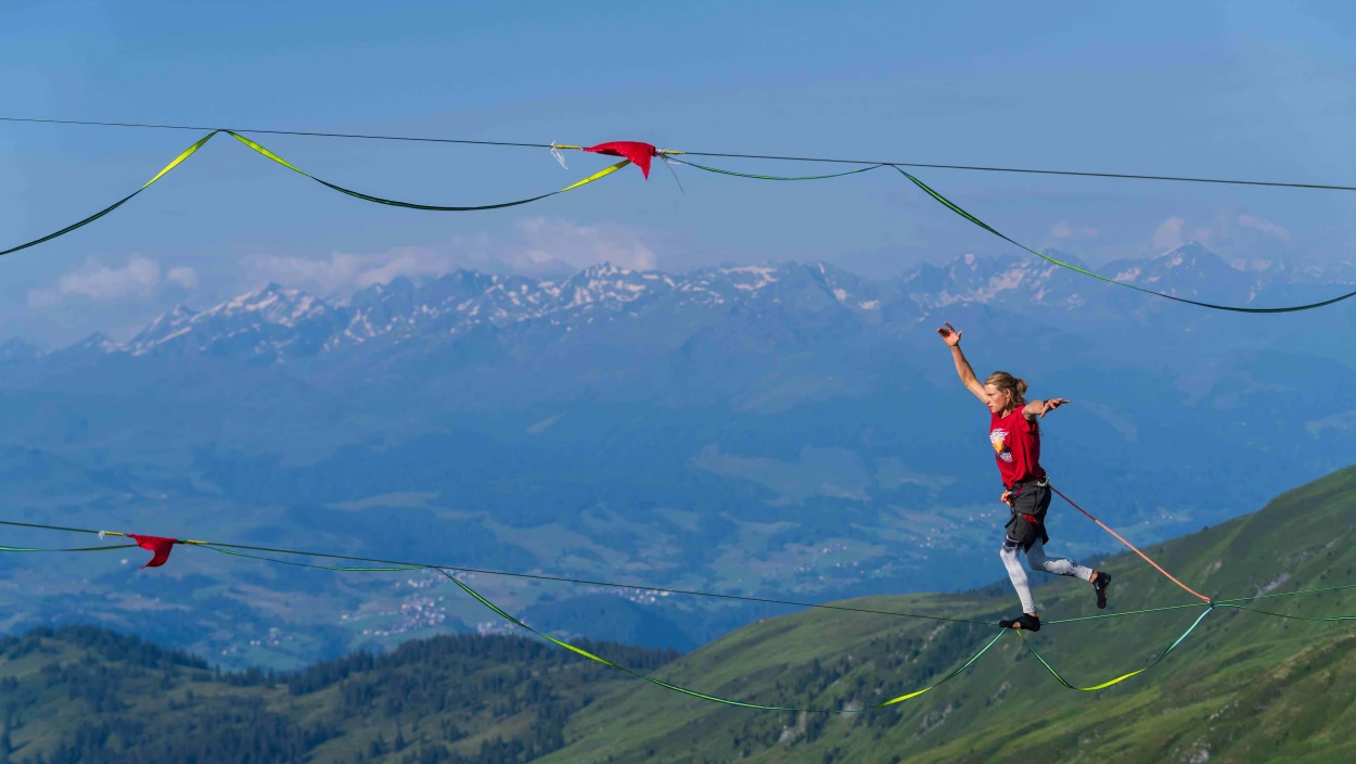 Tricks und Stunts in luftigen Höhen