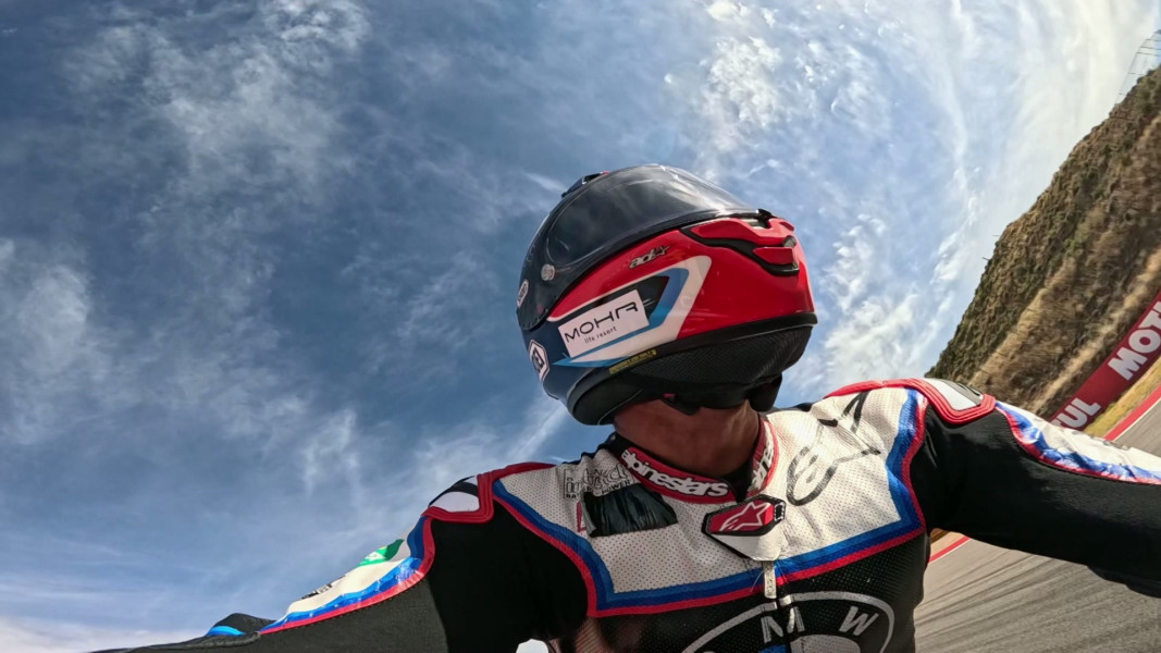 Tracklap: Onboard mit Alex Hofmann in Aragon