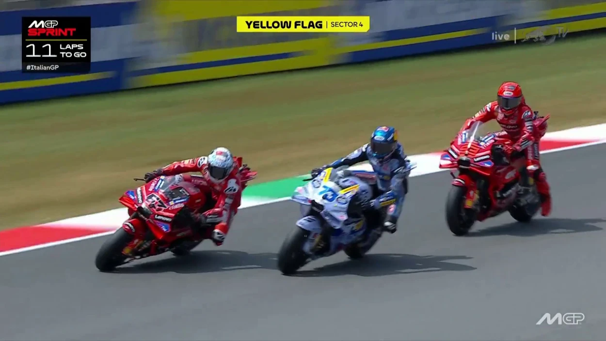 Crash-Festival & Marquez-Brüder-Duell: Spektakulärer Sprint-Start in Mugello