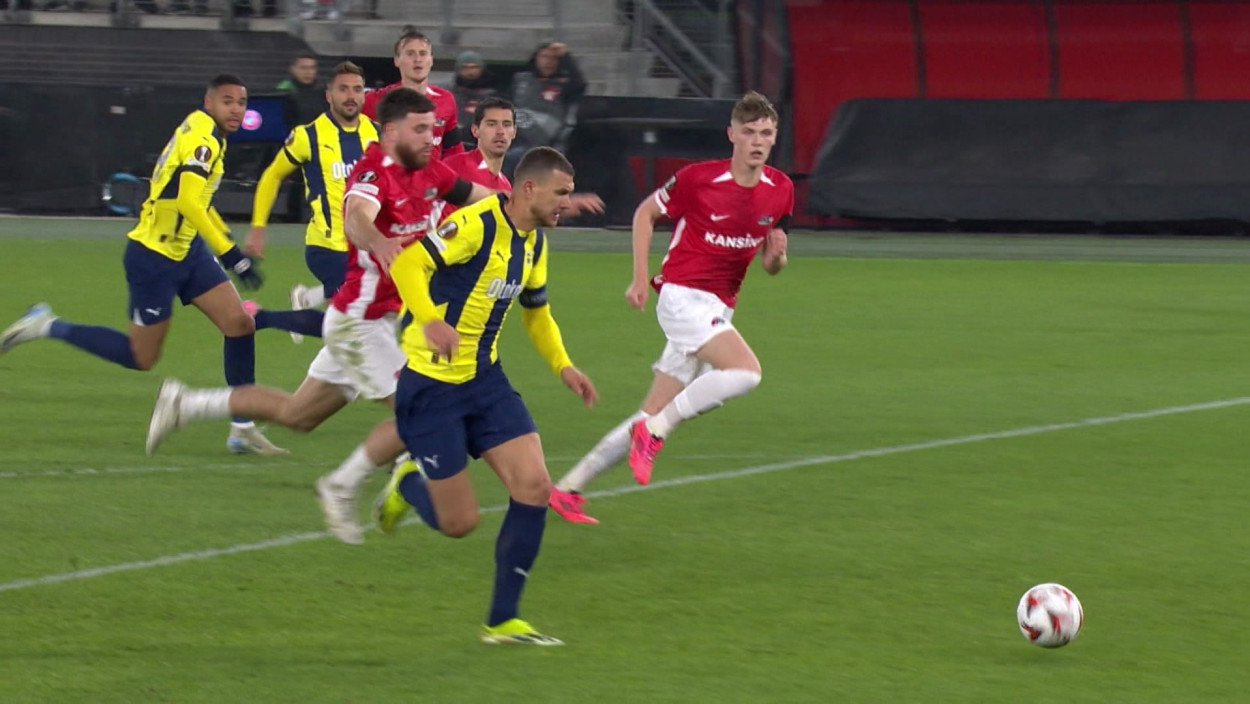 Highlights: AZ Alkmaar vs. Fenerbahce Istanbul | UEFA Europa League, Runde 4