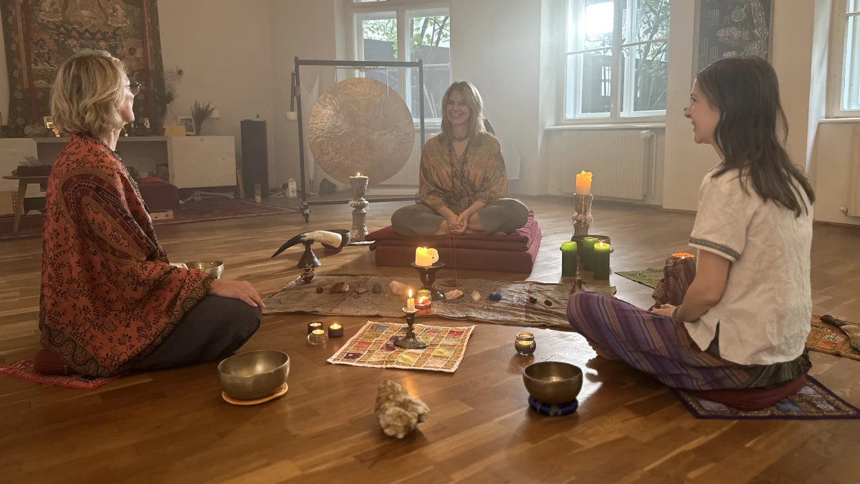 Okkulte Betrüger, Brandstiftung & Mord