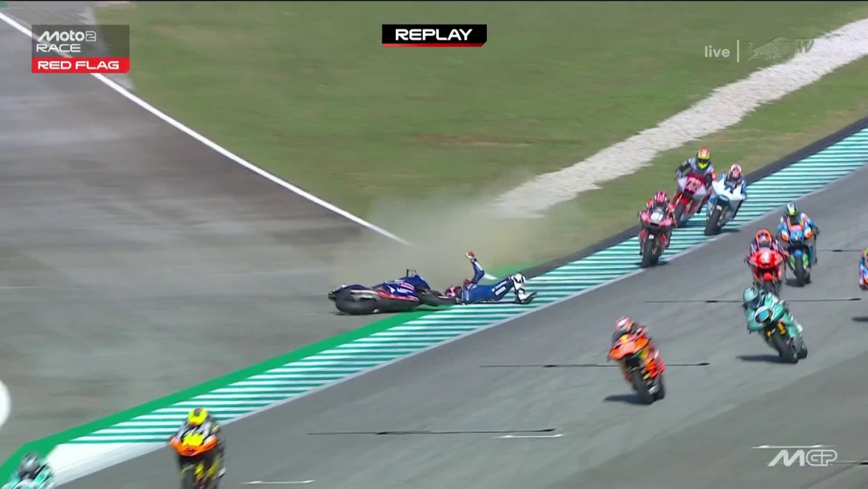 Malaysia: Rote Flagge in der Moto2 - Sturz sorgt für Rennabbruch