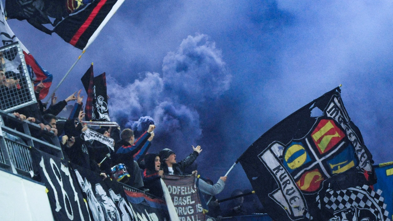 FC Salzburg gegen FC Basel: Fanlager im Fokus und Polizei in Alarmbereitschaft