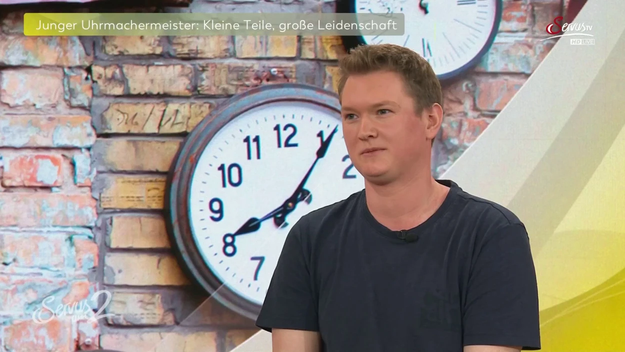 Meister Jakob Tieber sammelt und repariert rund 100 Uhren