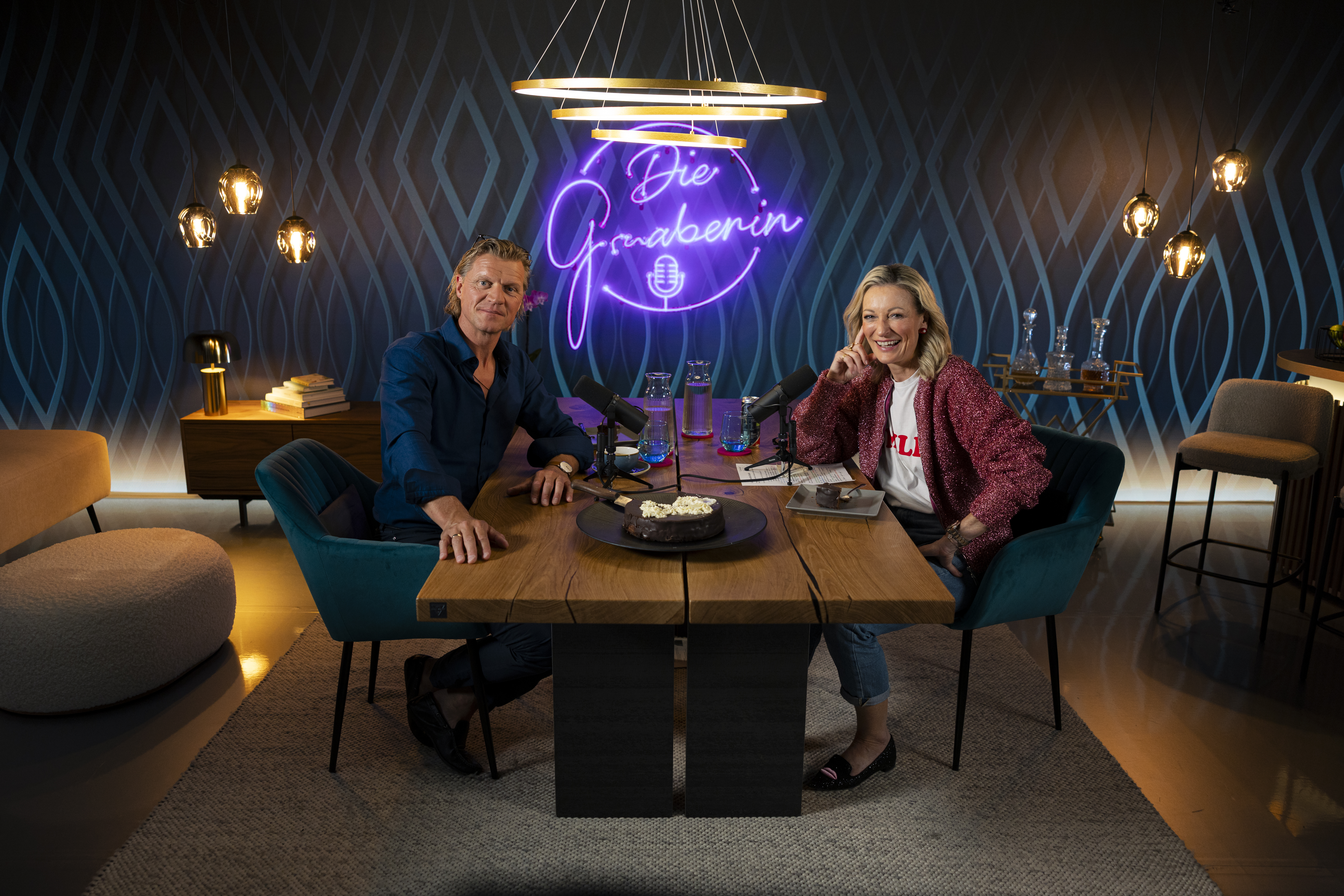 Monika Gruber und Gery Seidl über die Vorzüge des Campens, Golfens und Älterwerdens