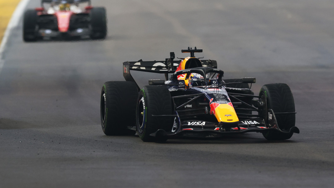 Premieren-Pole-Position in Singapur!