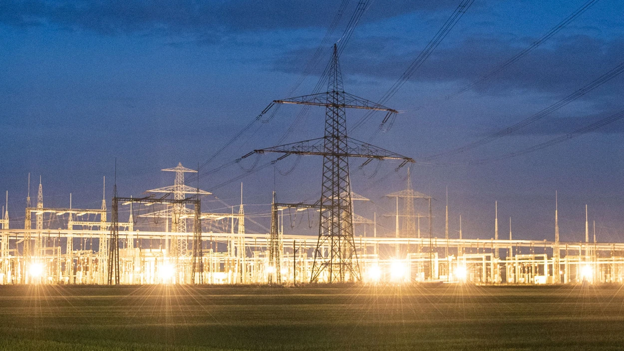 Regierung senkt Elektrizitätsabgabe