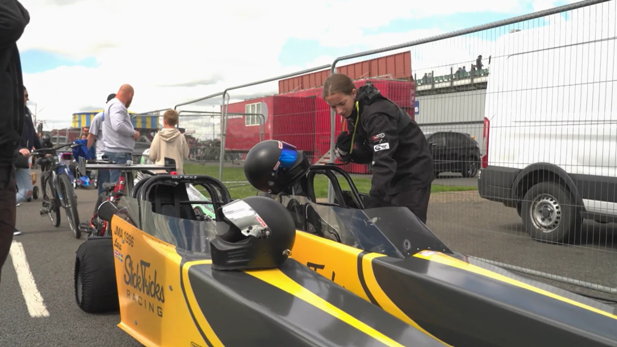 Drei Frauen im Rennsport