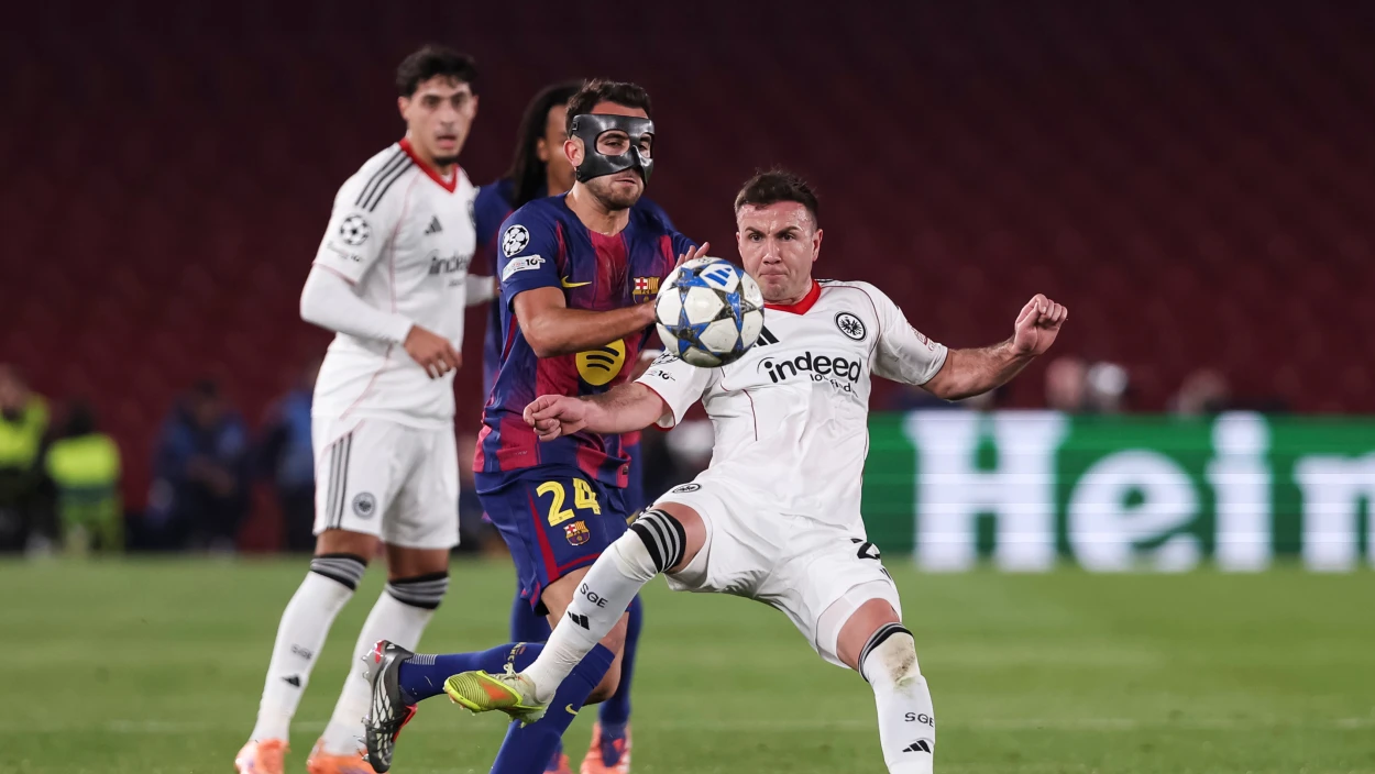 Highlights: FC Barcelona vs. Eintracht Frankfurt | UEFA Champions League - 6. Spieltag