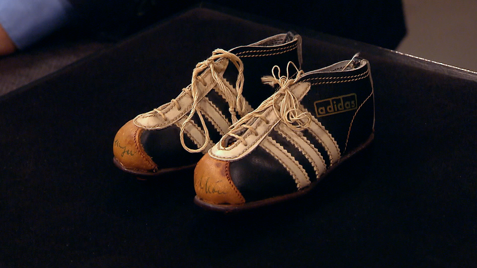 Fußballschuhe mit Autogramm