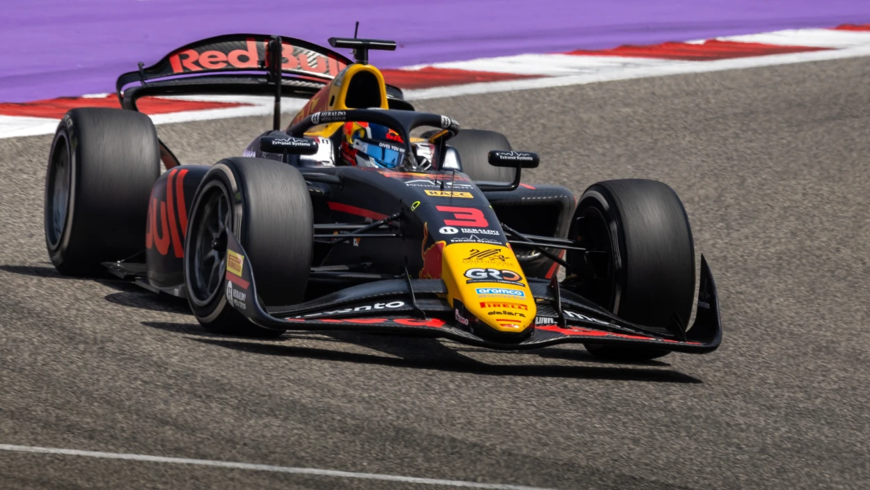 Grand Prix von Abu Dhabi: Highlights Feature Rennen | Formel 2 - Stop 14