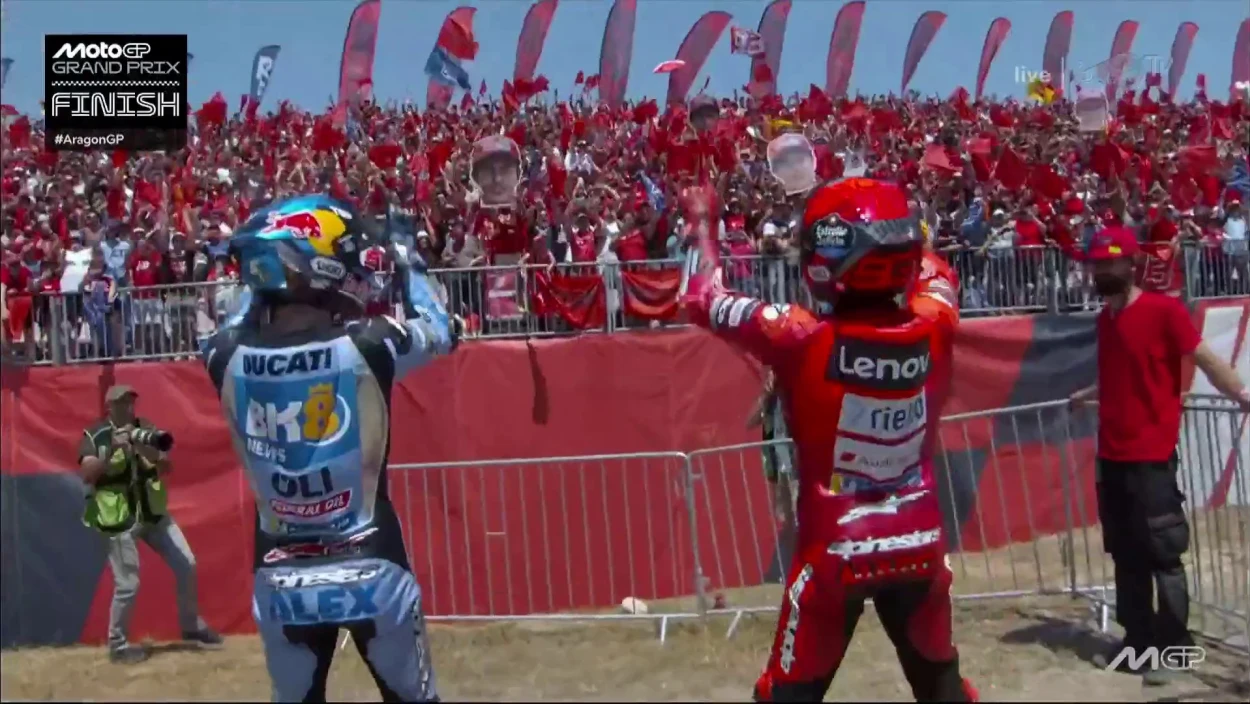 Aragon dreht durch: Die Marquez-Party