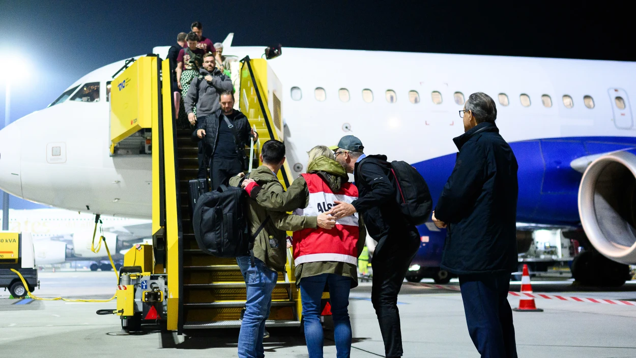 Erste Flüge aus Dubai landen wieder in Salzburg und Wien